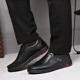 Men's Relaxed Fit Comfortable Lightweight Breathable Arch Support Cushioned Walking Shoes