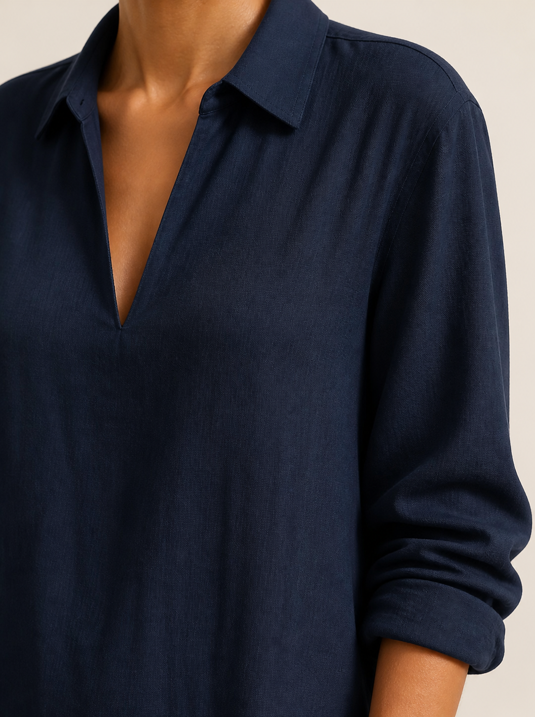 Camille open collar and sleeve detail